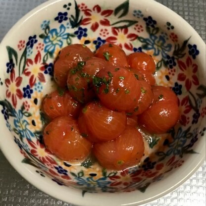 こんばんは♪
トマトのマリネ美味しくできました(ᵔᴥᵔ)
永遠に食べれそう〜
レシピありがとうございました♪